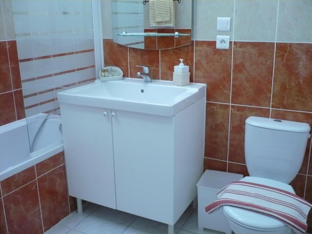 Les Convertigues Montjoire Bilik gambar